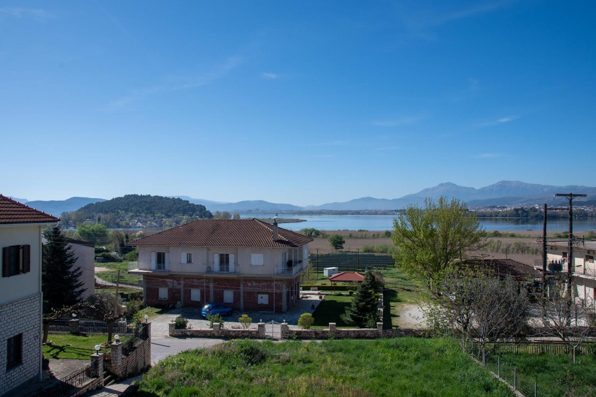 Lake House Ioannina Exterior photo
